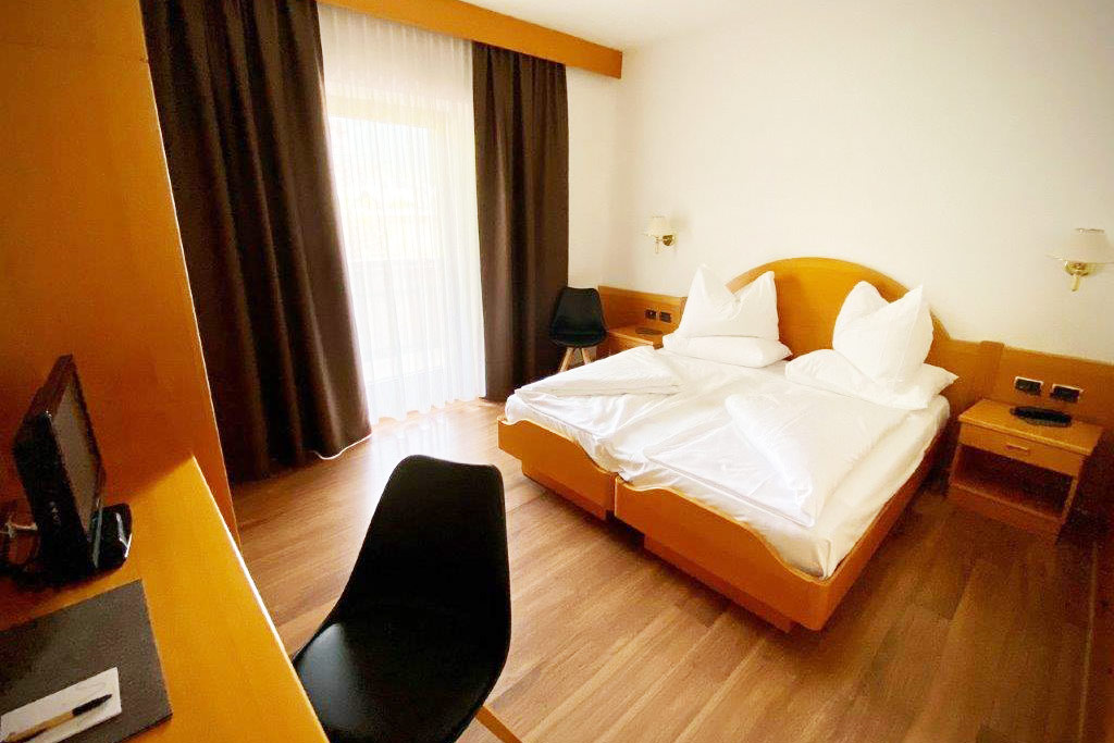 doppelzimmer cityview